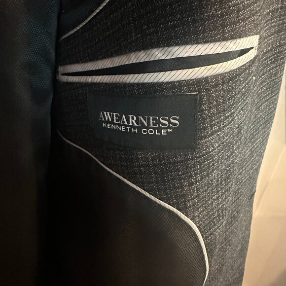 Kenneth Cole 50R Suit Jacket - Picture 2 of 2